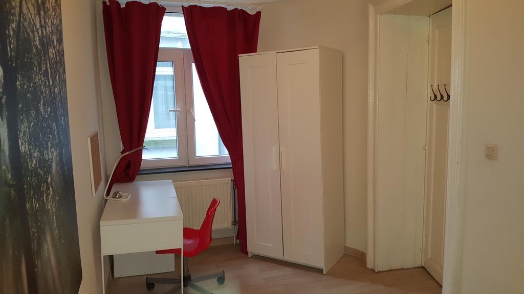 Cool Central Apartment Brussels Luaran gambar